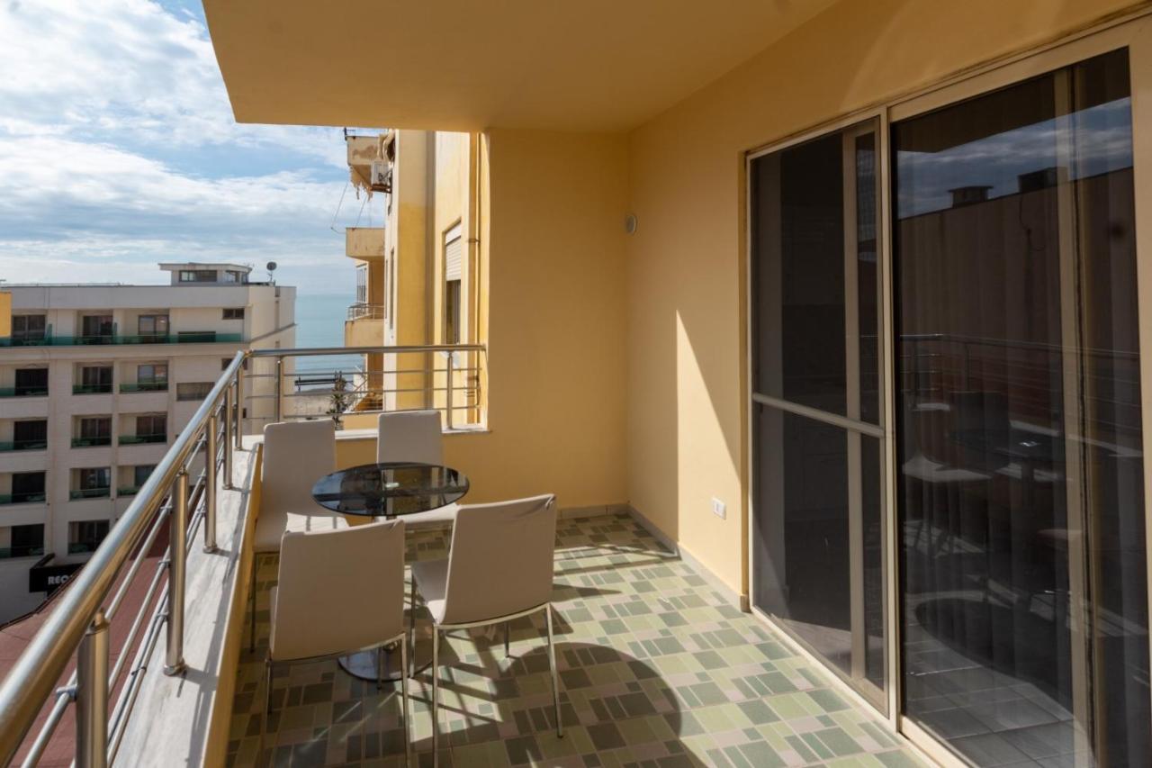 Spacious 2 Bedroom Apartment In Durres Beach Екстер'єр фото