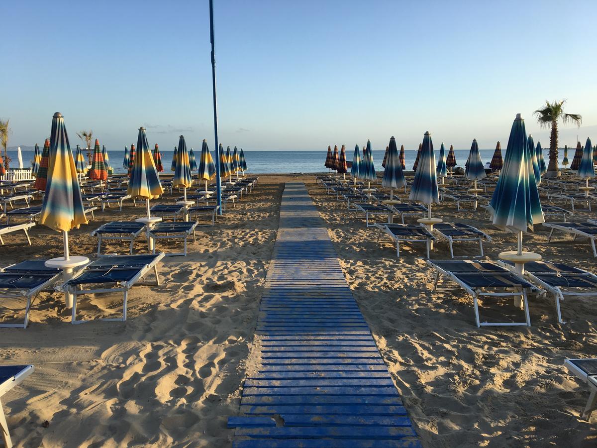 Spacious 2 Bedroom Apartment In Durres Beach Екстер'єр фото